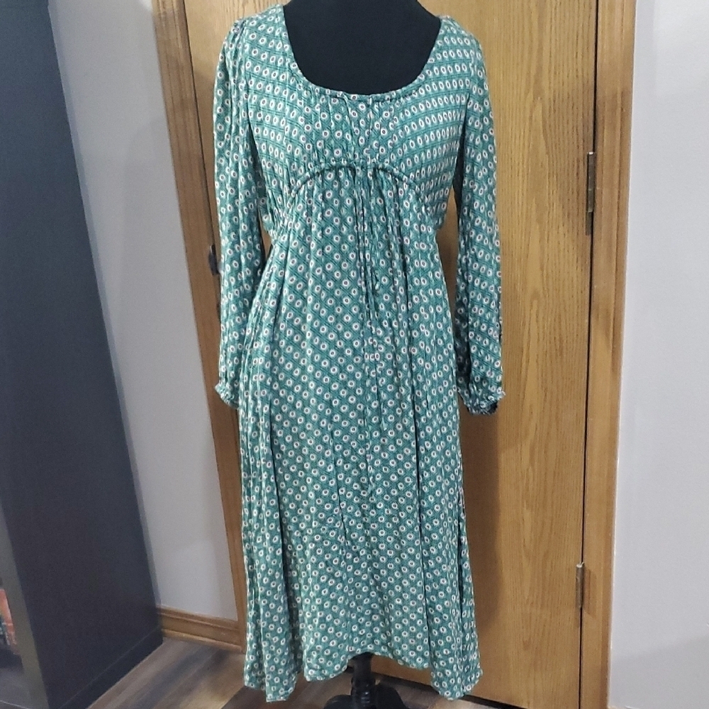 Anthropologie Green Patterned Lightweight Bishop Sleeve Dress
